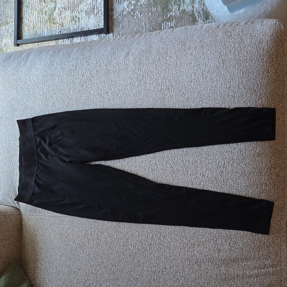 Black leggings